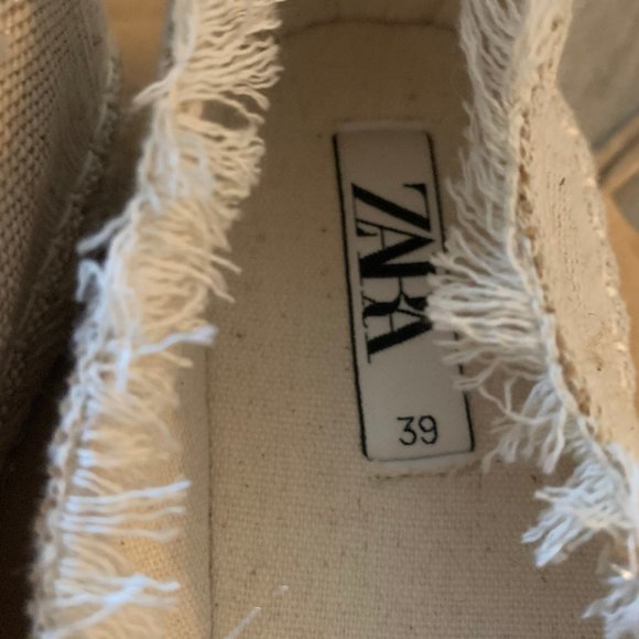 Shoes - Picture 2 of 3